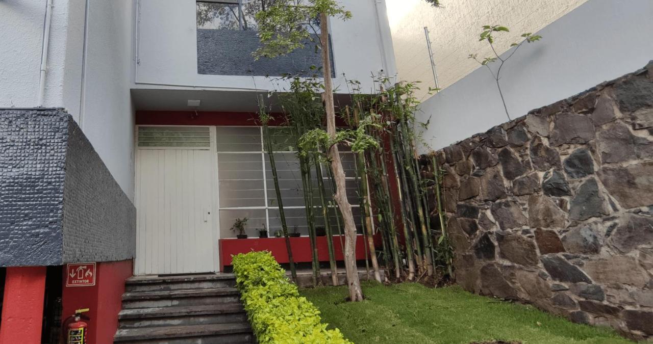 Habitaciones Privadas Con Bano Propio En Una Zona Segura Y Centrica De Guadalajara. מראה חיצוני תמונה